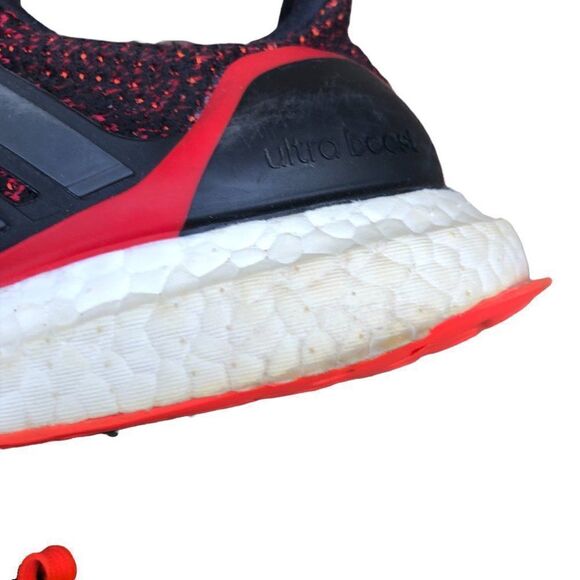 RARE 2016 Adidas UltraBoost 2.0 Black Solar Red Size 4.5 - Picture 5 of 16